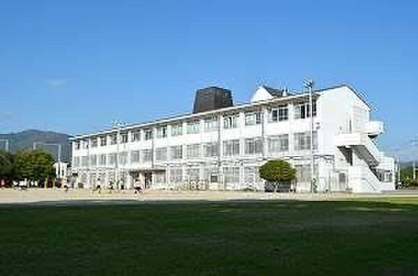 京都市立上里小学校（1118m）