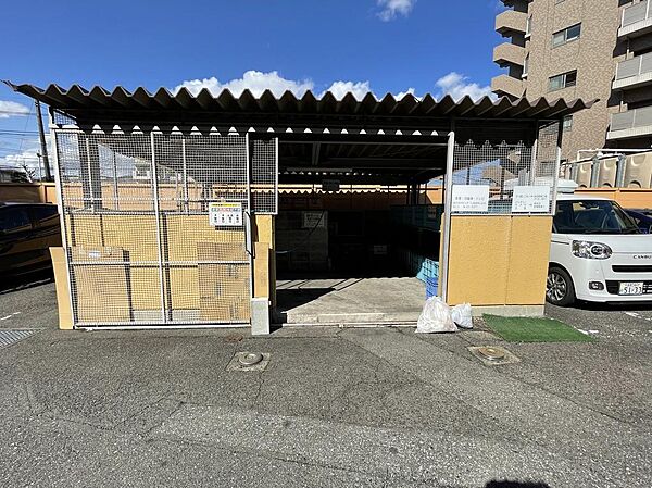 ゴミ置き場