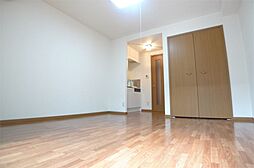 パインワン 2階ワンルームのリビング/ダイニング