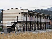 宝殿駅よりバス13分 徒歩3分 1階 築18年7ヶ月の賃貸物件