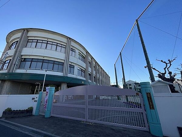 大阪市立三軒家西小学校 400m
