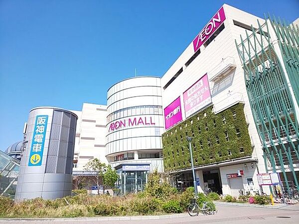 イオンモール大阪ドームシティ 590m