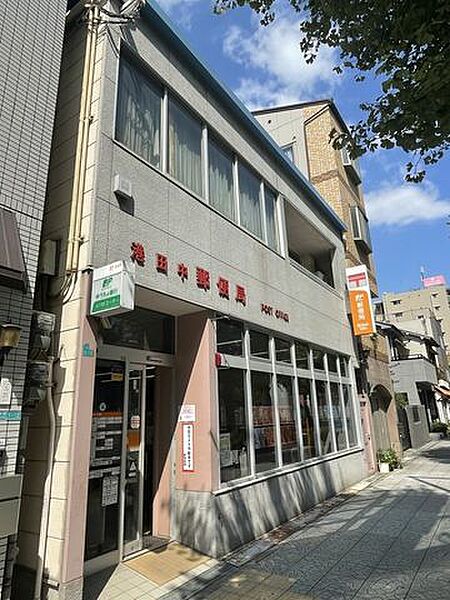 港田中郵便局【営業時間】平日9時～17時【定休日】土曜、日曜、祝日 190m