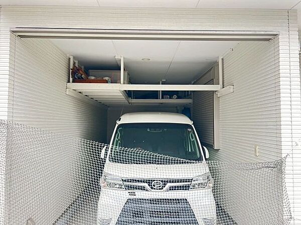 駐車スペースもあります☆大事なお車もしっかり保管できます！