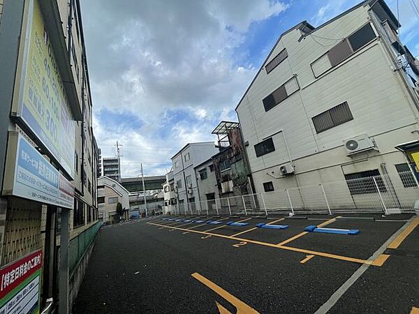 onepark南市岡2丁目駐車場 390m