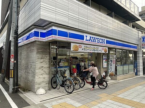 ローソン 港区南市岡一丁目店 340m