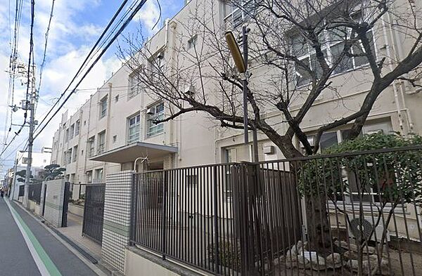 まつば小学校 80m