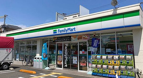 ファミリーマート　西成松2丁目店 520m