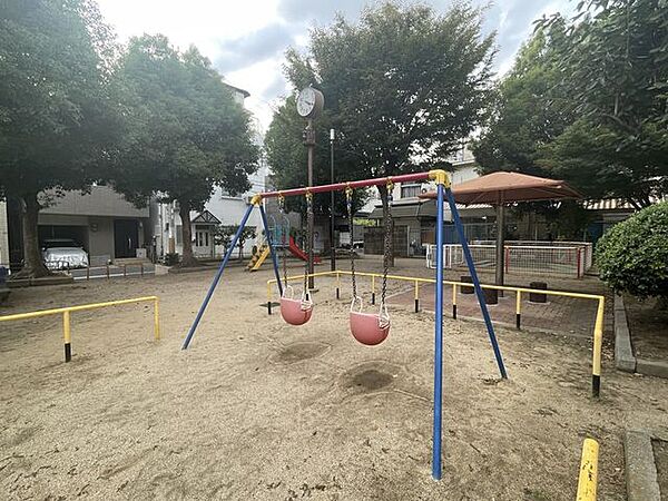 南市岡公園 230m