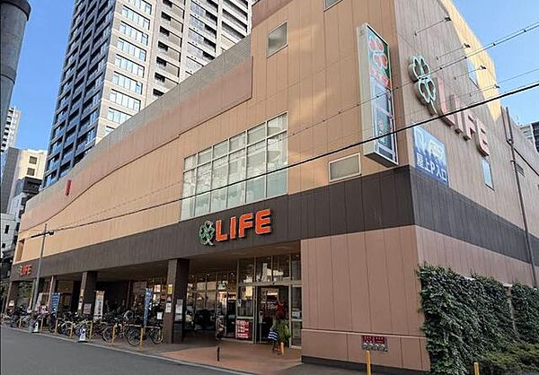 ライフ 堺筋本町店 300m