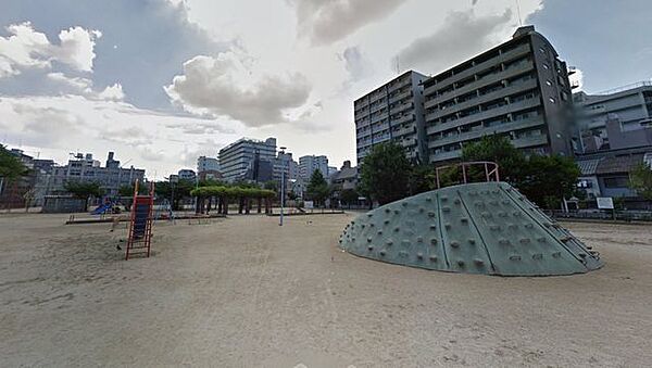 大国町南公園 100m