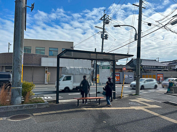 京阪バス『北川顔停』…徒歩約5分（約ｍ）