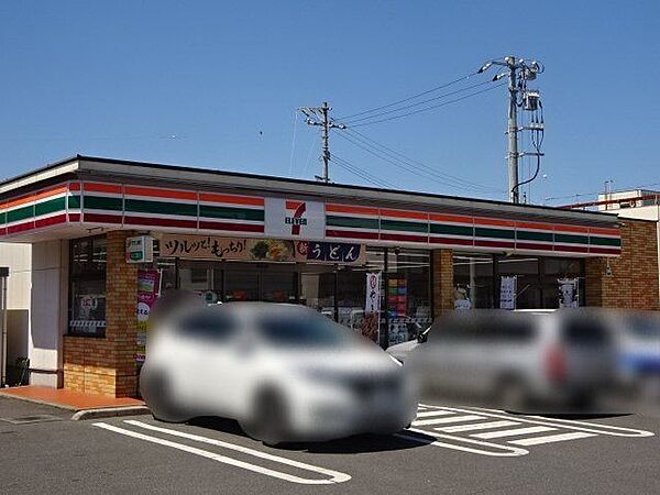 セブンイレブン光市島田店 徒歩8分。 620m