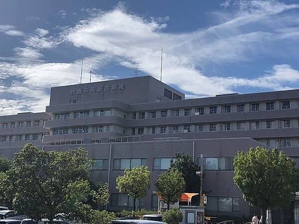 鈴鹿中央総合病院 990m