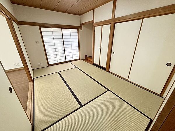 落ち着いた畳和室