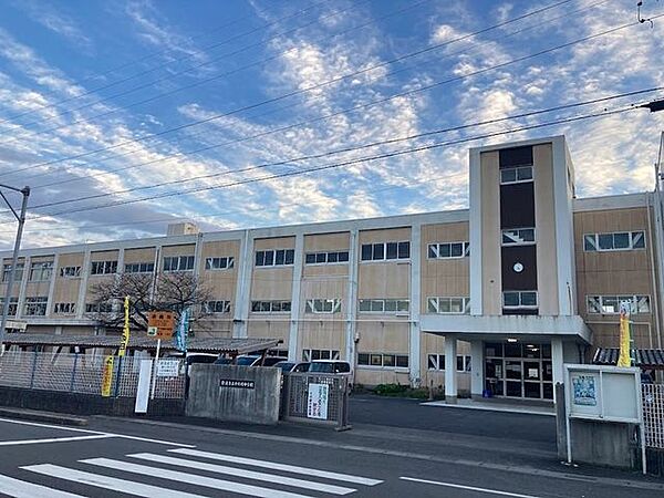 千代崎中学校 1250m