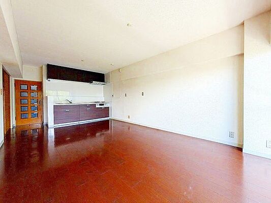 リビング/ダイニング レジデンス山の田 4階/-