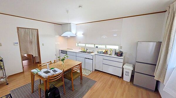 キッチン全面リフォーム済みシステムキッチン、食洗機、IHコンロです