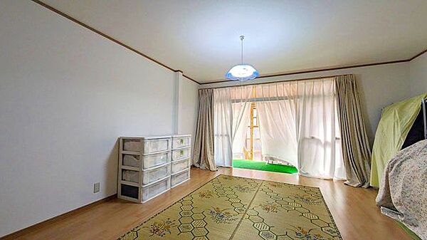 主寝室にお使いいただくお部屋です