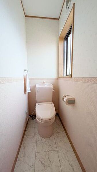 2階にもトイレがあります