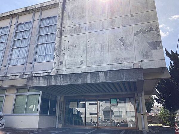 川中支所 徒歩5分。 330m