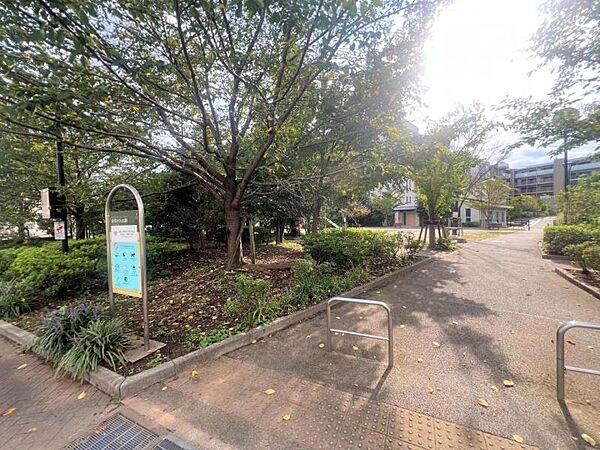 成宗さくら公園まで徒歩7分（約510ｍ）