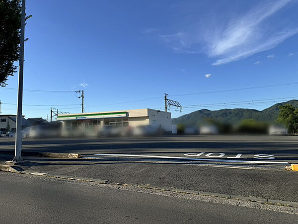 ファミリーマート 亀岡河原町店