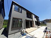 山口駅よりバス13分 徒歩10分 2階 築1年5ヶ月の賃貸物件