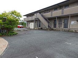 7 / 18