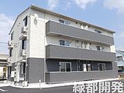 新山口駅より徒歩13分 築6年6ヶ月 3階建の賃貸物件