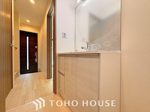 使いやすく清潔感のある洗面所。快適な身支度をサポートします。