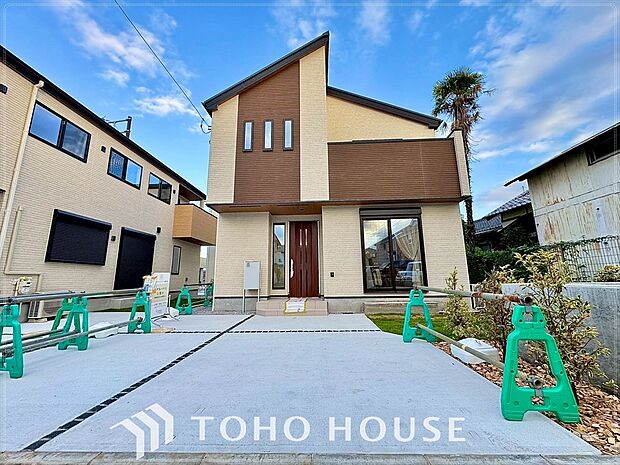 鮮やかなデザインと美しさが際立つ外観、心地よい暮らしのはじまり。