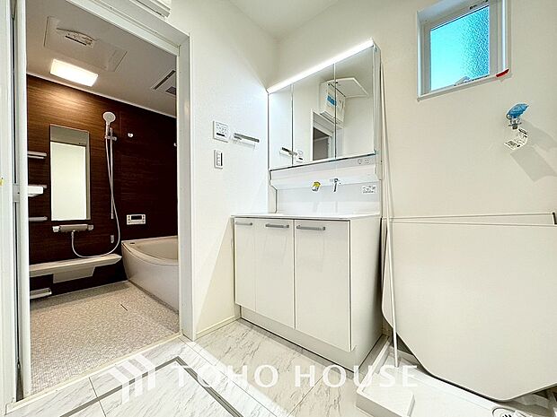 使いやすく清潔感のある洗面所。快適な身支度をサポートします。