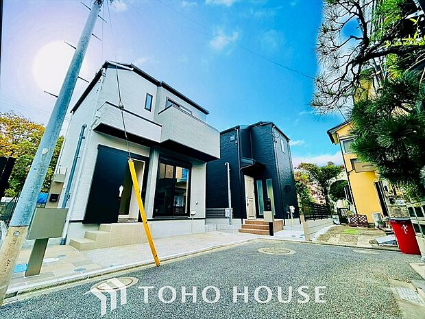 鮮やかなデザインと美しさが際立つ外観、心地よい暮らしのはじまり。