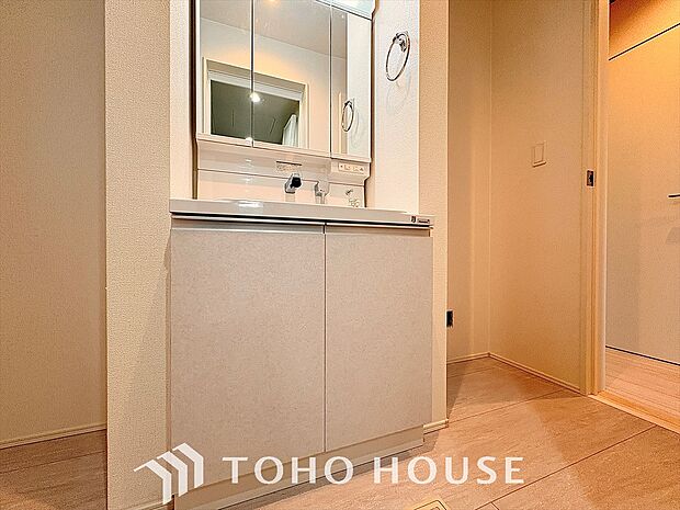 使いやすく清潔感のある洗面所。快適な身支度をサポートします。