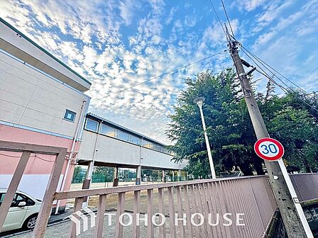渋谷区立笹塚中学校 距離約650m
