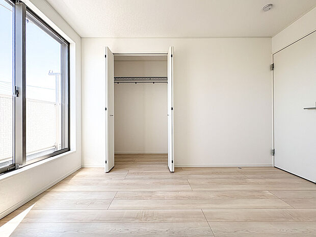 広さがもたらす開放感と豊かな暮らし。快適さを追求した、心地よい居住空間での洗練されたひと時。