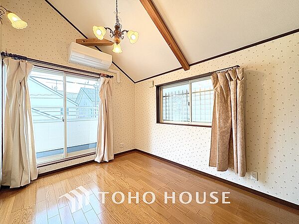 広さがもたらす開放感と豊かな暮らし。快適さを追求した、心地よい居住空間での洗練されたひと時。