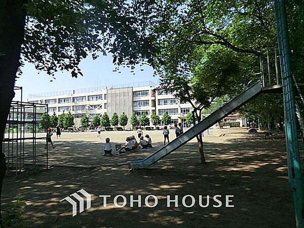 日野市立第七小学校 距離約500m