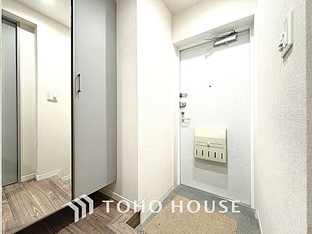 玄関から広がる、心地よい毎日。新しい一歩がここから始まります。
