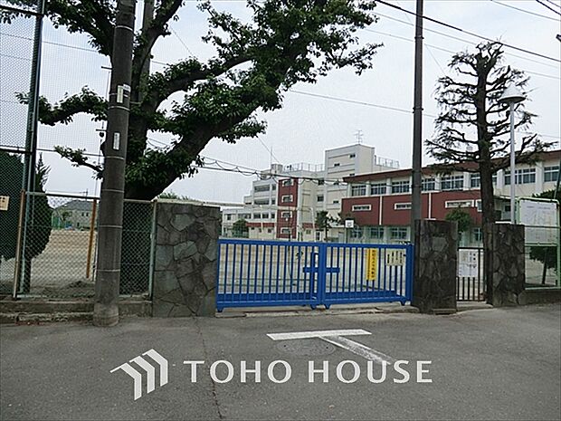 小金井市立緑中学校 距離約973m
