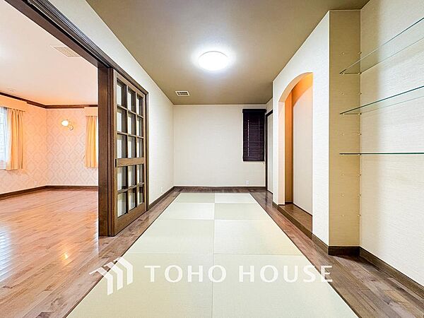 広々としたお部屋は、インテリアを考える楽しみもありますね。