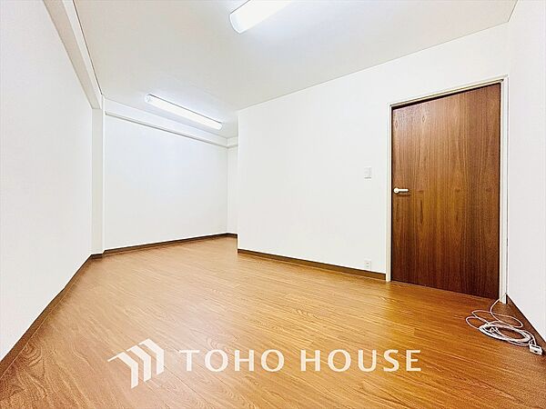 広々としたお部屋は、インテリアを考える楽しみもありますね。