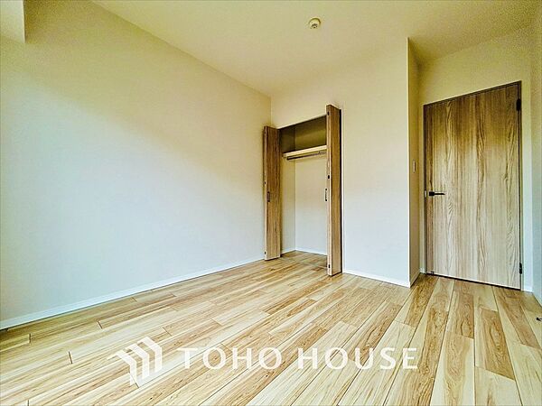 広々としたお部屋は、インテリアを考える楽しみもありますね。
