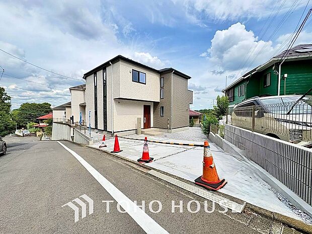 駐車スペースも完備(駐車できる車種などについてはお問い合わせくださいませ)