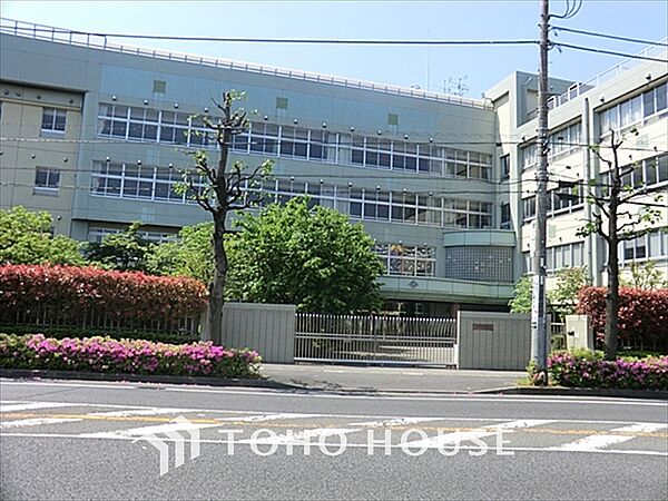 川崎市立菅小学校 距離約500m