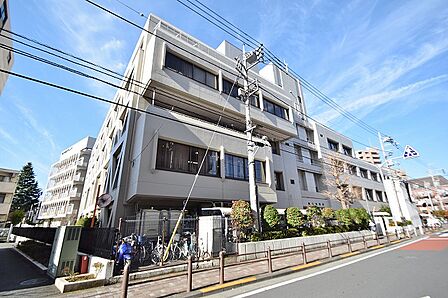 狛江市役所 距離約500m