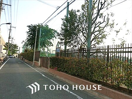 立川市立第三中学校 距離約1200m