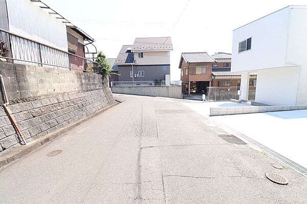 ＊東側道路＊