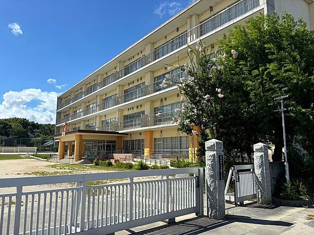 四日市市立河原田小学校 1000m